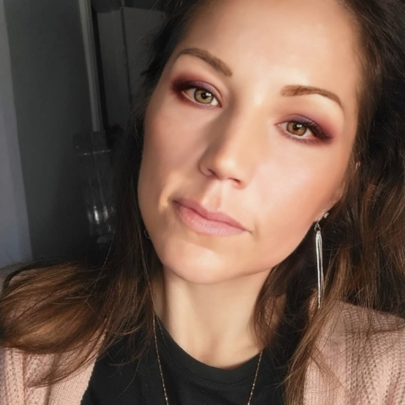 Meet your Posher, Jackie, Aka _Just_Jack_ - Picture 7 of 17